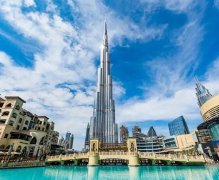 迪拜塔多高多少米，总高度达到828米（目前世界第一高楼）