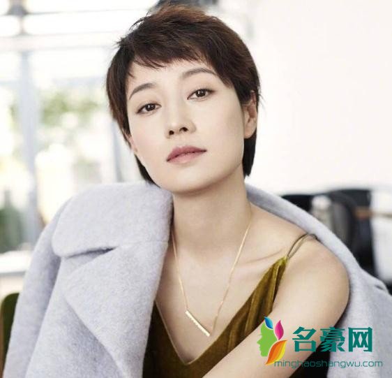 马伊琍发文求真相 只因不知道船袜该如何穿