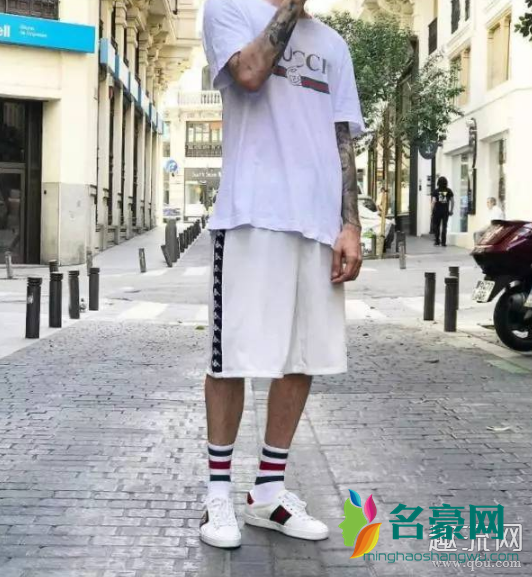 白色篮球短裤太透怎么办?有了紧身篮球裤再也不怕走光了!