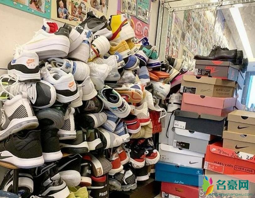 陈建州的鞋子照片