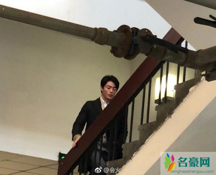 霍建华拍戏现场照