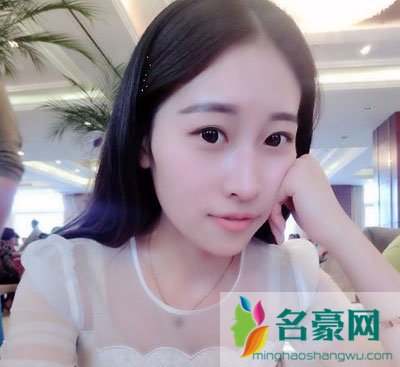 嫩模肖瑶瑶微博及个人资料 肖瑶瑶的胸是什么样的