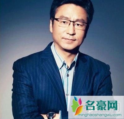 白岩松被开除党籍了吗 白岩松为何被开除党籍+真正原因