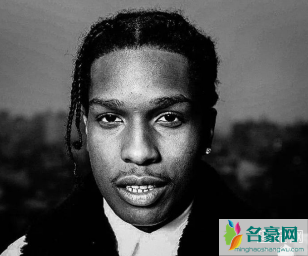travis鬼脸图片,travisscott鬼脸图片 travis scott的潮流店铺space village在哪里 travis scott鬼脸标志是