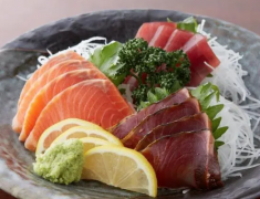 高丽菜鲑鱼夹的做法 怎么做美味的高丽菜鲑鱼夹