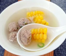 玉米香蜜瓜横利汤的做法 怎么做好吃的玉米香蜜瓜横利汤