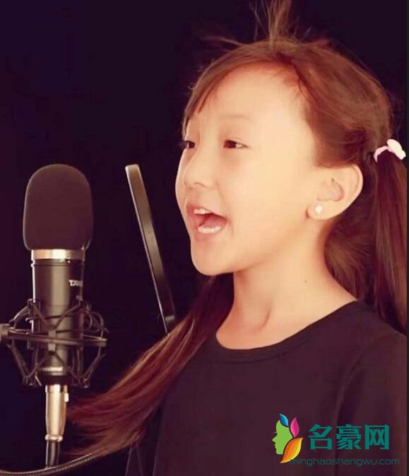 快手小佳琪唱歌走红 网友:我愿意等你10年!