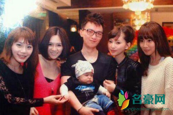 蒋鑫和他老婆为什么离婚 富二代都这样:先介绍爹再介绍车