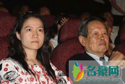 杨振宁和翁帆相差几岁 相差54岁真爱？爱他老人家的钱吧