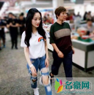 李小璐被pgone干的叫声 亮哥你那么爱她换来的确是背叛真心不值