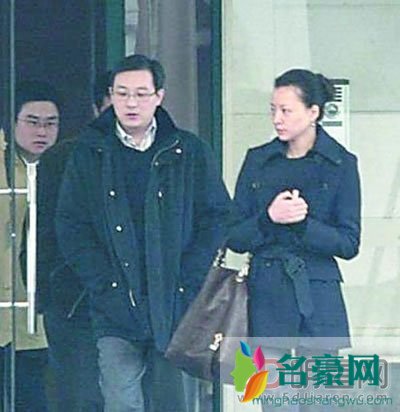 宓春雷的第一任老婆照片 有钱时谈的是情没钱时谈的是钱