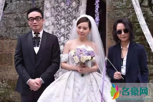 张靓颖和冯轲为什么离婚 他们之间有利益关系一时离不开等时机成熟自然就分了