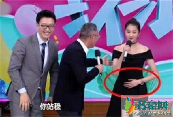 关晓彤怀孕是真的吗 并非独生子女关晓彤有个姐姐比较中性?