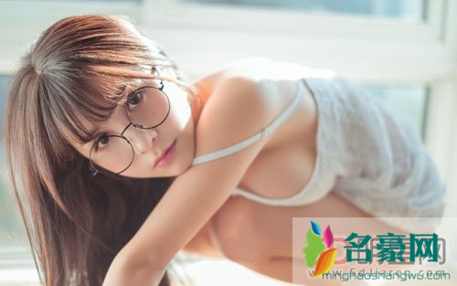 夏美酱毛衣写真凸点有露吗 夏美酱搓奶动态图什么梗