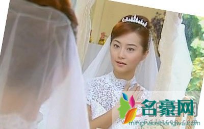 李宗瑞吃精女是谁 李宗瑞和梁婖婷第三集截图事件