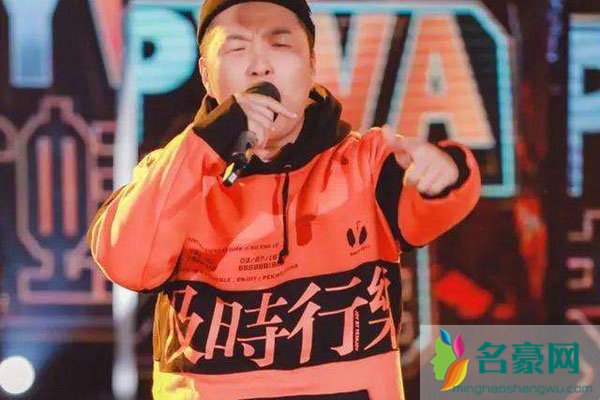 杜海涛为什么被央视封 因为跪拜韩人遭全国人民唾弃咒骂至十八代