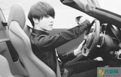 华晨宇家庭背景曝光 被网友扒出他的富二代身份