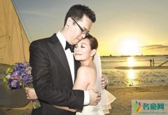 曝梁静茹分居未离婚 赵元同仍和美女亲密合影