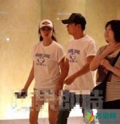 安以轩儿子满月宴 安以轩身材已恢复没有任何赘肉