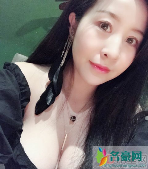 吕萌希子的胸有多大?是g罩杯吗 这是让看比赛还是看胸