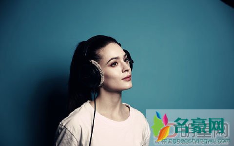 女歌手唐伯虎黑历史艳照曝光 唐伯虎嫁给谁了老公是谁