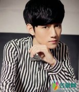 mc阿哲三亚女朋友是谁 阿哲三亚情侣装女主角简介