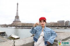 张嘉倪重游巴黎 重现紫菱经典动作！