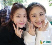 刘芸晒照为秦岚庆生 两人贴脸自拍亲密无比