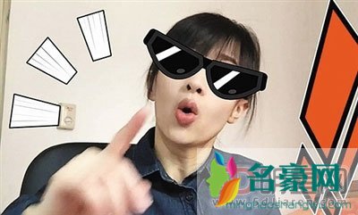 姜逸磊为什么叫papi酱 姜逸磊成名之前2组合叫什么名字