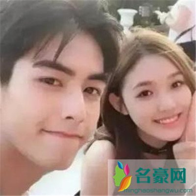 宋威龙女友林允吗 一枚梦幻漫画男才19怎么就恋爱了呢