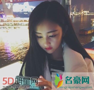 快手炫迈妹儿黑历史都有哪些 炫迈妹与杨涛跨年夜发生了什么