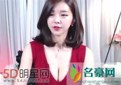 女主播伊素婉现在在哪个平台直播及个人资料 伊素婉开火车大尺度热舞