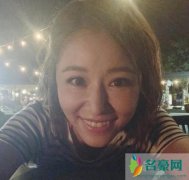 林心如晒短发自拍 灯光照耀下仿佛仙女一般