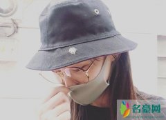 唐嫣被鸟屎砸中 逛街的时候被鸟屎击中头部被网友调侃