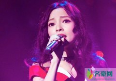 张韶涵享公主待遇 短短十米路程却被保镖贴心保护着