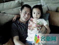 赵薇老公破产了吗 76年出生84年进入玻璃产业发家,这孩子真早熟