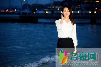 芳华女主苗苗跳舞视频经过 估计苗苗是不肯被裤子规则