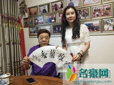 饶颖赵忠祥事件怎么压下来的 一个节目主持人哪来义那么多钱摆平?