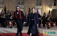 巩俐戴钻戒疑再婚 与70岁男友十指紧扣大秀恩爱