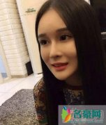 赵本山女儿球球整容前 本来挺好看折腾的完了还是原装的好
