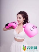 陈翔六点半球球走光污照 陈翔六点半球球几罩杯及个人资料