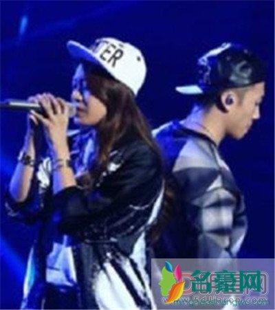 杨和苏和张馨月结婚了吗 虽为搭档关系却非常密切
