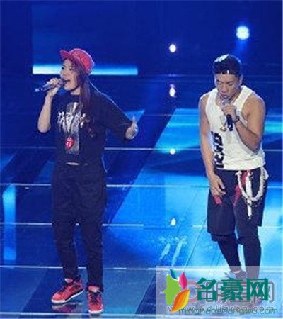 杨和苏和张馨月结婚了吗 虽为搭档关系却非常密切