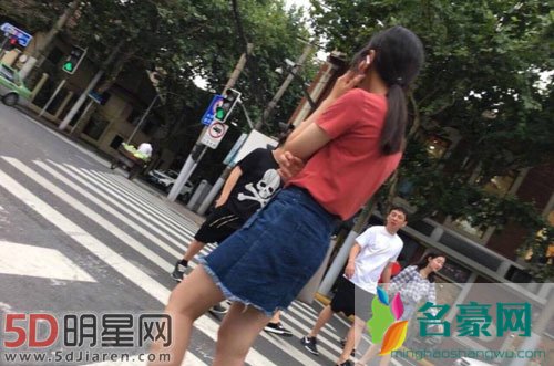 豆得儿亲自承认分手 王思聪又换新女友