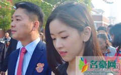 刘强东和章泽天的故事 如果他没钱还比你大十几二十岁还离过婚那还会嫁给他吗