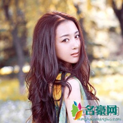 李依晓大方承认整容 以前的照片像极了韩国微笑女王