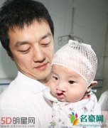 王菲为什么会生兔唇 吸烟比男人都厉害孩子会好才怪