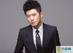 任泉为李冰冰庆生 二十五年的同学情谊十分深厚感人