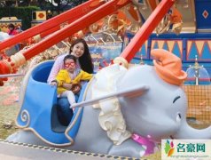 陈赫张子萱一家出游 陈赫女儿安安的正面照罕见曝光