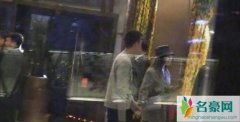 秦岚否认恋情 男子在酒店还牵上了秦岚的手